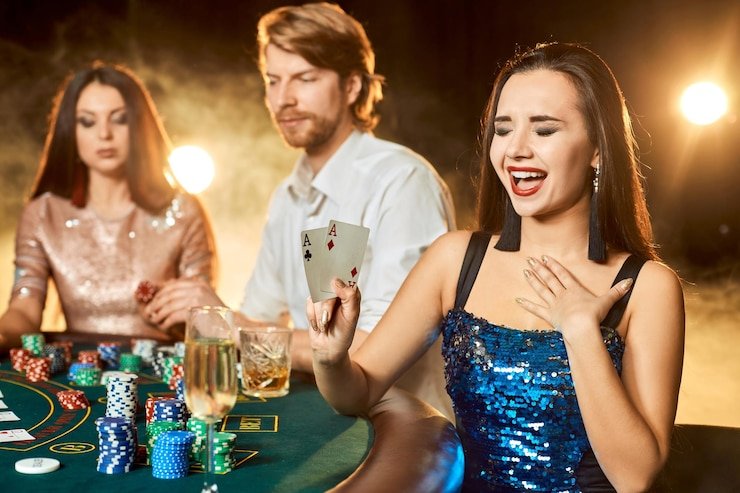 Ilustrasi hadiah bonus kode promo dengan latar tematik esports dan kasino virtual